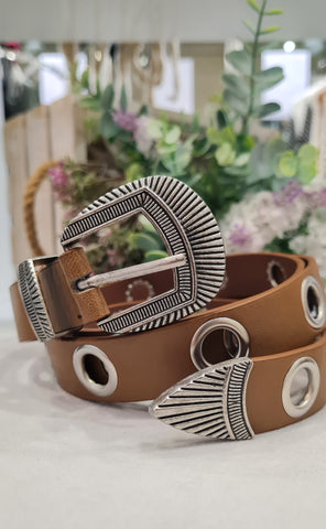 Cinturón Eyelets Camel Cinturón Eyelets Camel