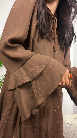 Vestido Tachas mini Volantes Marrón