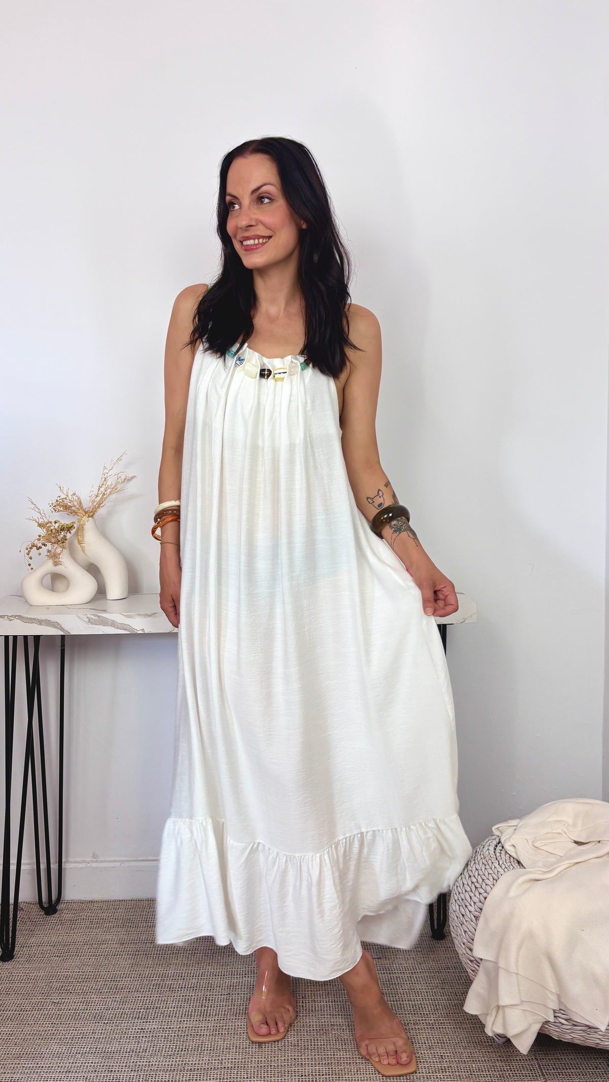 Vestido Piedras Escote Blanco