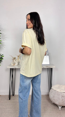 Camiseta Estampado Tropical Amarillo