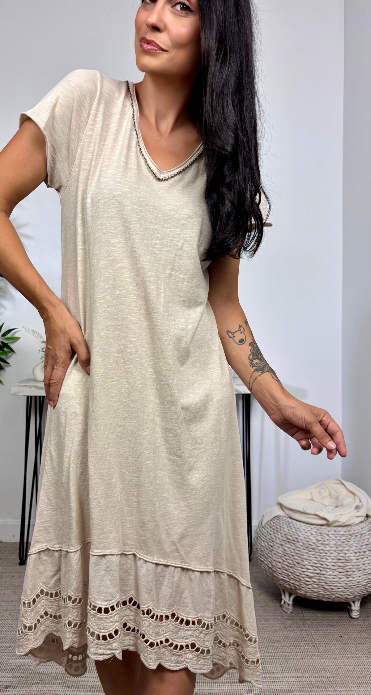 Vestido Basic Algodon Volante Brocado Arena