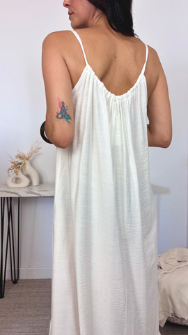 Vestido Piedras Escote Blanco