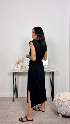Vestido Hombreras Cinturón Negro
