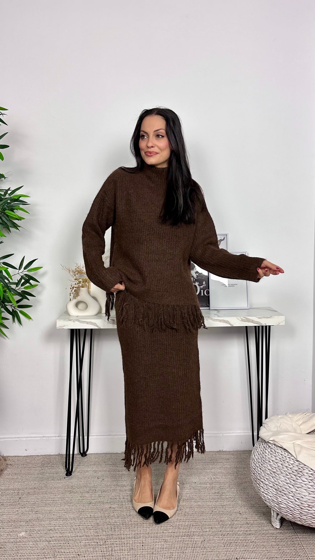 Conjunto Falda Flecos Marrón