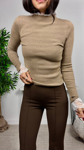 Jersey Cuello Detalle Puntilla Topo