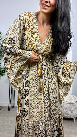 Vestido Seda India Beis/Negro